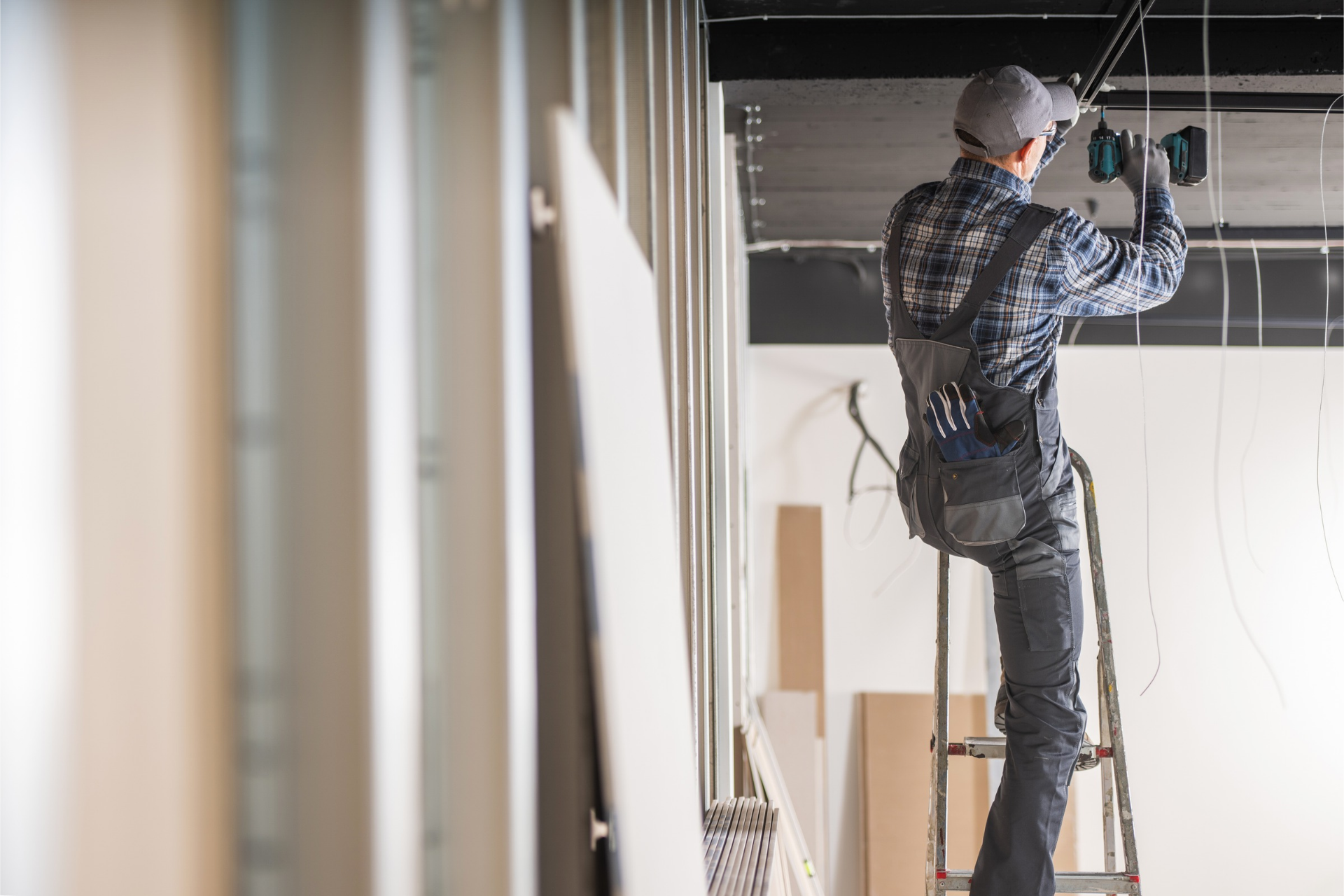 Experts At DRC Construction Working On A Commercial Remodel